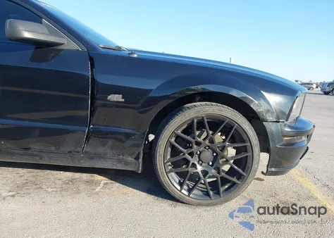 2008 Ford Mustang Gt Deluxe/Gt Premium из США, поврежденный, VIN 1ZVHT82H585185332